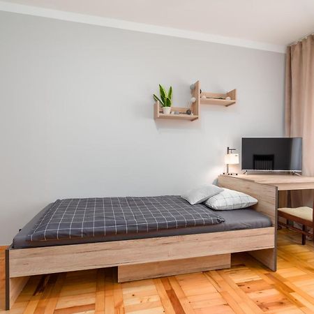 Two Bedrooms Apartment Faktura Fast Check-In 24H Rzeszow Dış mekan fotoğraf